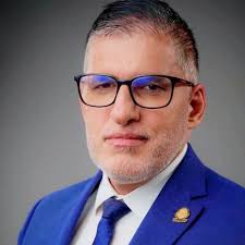 💣A Mauricio Batalla lo siguen y le sacan el expediente judicial y yo no  sabia que el estaba en investigación.. #DetrasDeLaNoticia Así lo manifestó  el Presidente de la República, Chaves también cuestionó ¿