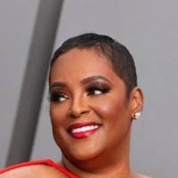 Sonya Beach's Instagram, Twitter & Facebook