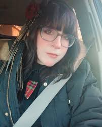 Ahri (@ahriberserk) • Instagram photos and videos