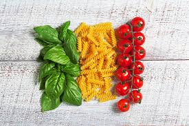 Everyday we set the table for you with traditional and contemporary italian recipes, enchanting stories, travel itineraries in italy and fine food & wine news. Gli Italiani All Estero Ambasciatori Della Cucina Italiana Nel Mondo Italia Chiama Italia