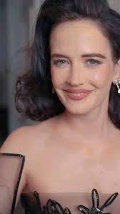 Treat her like a Queen and your Kingdom will reign forever ✨️