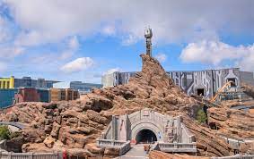 The theme park is located up in the mountains at an elevation of 6, 000 ft. Get Ready For Genting S Rm3 2 Billion Outdoor Theme Park Tatler Malaysia
