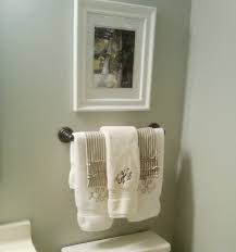 As seen above, i hung one hand towel layered with a washcloth on top. 8 Home Staging Ideas Bathroom Decor Bathroom Towel Decor Home Staging