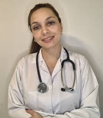 Amanda Mota's Instagram, Twitter & Facebook