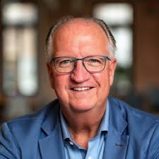 BE CAREFUL!!! To anyone out there looking for a new role. My inbox has been  very active with some scammers. Be careful! The scam looks like this: 1.  They contact you as