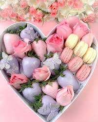 Whether you're looking to buy flowers and gifts like roses , orchids, gift baskets, bonsai trees, flowering plants or wedding bouquets, we have the highest quality blooms and the. Facebook