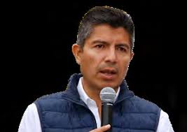 En Puebla las decisiones las toman los poblanos: Sergio Salomón