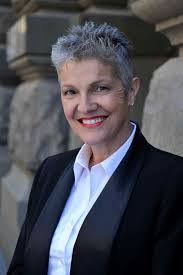 Emma Rossi's Instagram, Twitter & Facebook