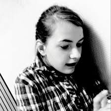 Victoria Lukas (@CrazyGirl1712)