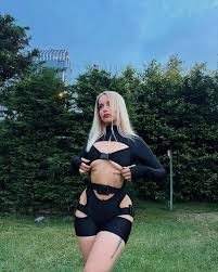 Gizem Bağdaçiçek kimdir? Onlyfans pozlarına gözaltı! Çok müstehcen