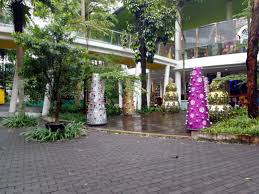 Rugi sebenarnya jika anda tidak berkunjung ke sini. Melancong Ke Bandung Sendiri Kenapa Tidak Kurnia Amelia