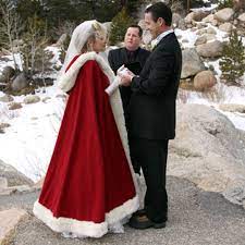 Maybe you would like to learn more about one of these? Mode Wunderschone Cape Bodenlangen Frauen Faux Pelzbesatz Winter Braut Cape Atemberaubende Hochzeit Mantel Mit Kapuze Lange Wraps Jacke Winter Bridal Cape Wedding Cloakbridal Cape Aliexpress