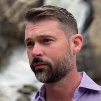 Janine Mayfield's Instagram, Twitter & Facebook