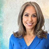 Elena Villanueva's Instagram, Twitter & Facebook