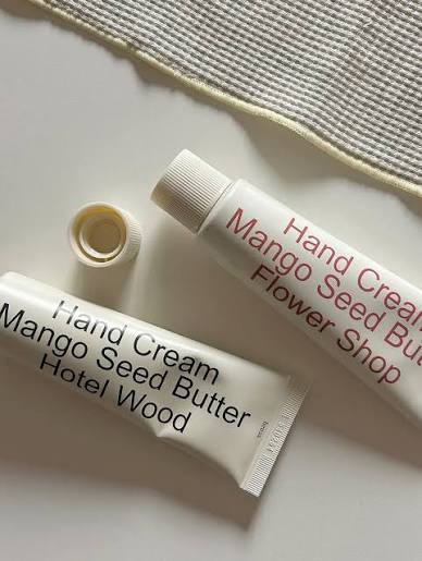 HETRAS Flower Shop Perfumed Mango Seed Butter Hand Cream | Holt Renfrew