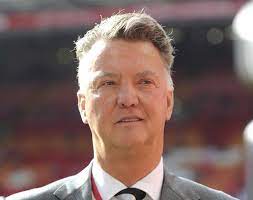 When van gaal retired as a player at az 69 he took his first steps as a coach at the same club. 1 20csa C0jxam