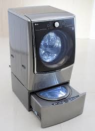 Lg Launches A Washing Machine That Washes Two Different Loads At Once Home Gadgets Cool Inventions Washing Machine