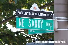 Ne Sandy Blvd In The Rose City Park Neighborhood In Portland Oregon Rose City Park City The Neighbourhood