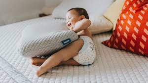 How Often Should I Change My Baby S Diaper Mom Com