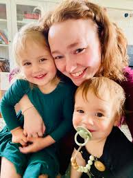 Hi, everyone! I'm Julie. I am looking to babysit/nanny for some kids  part-time. I am located in Pleasant View. I'm available Monday-Friday 10-3  and some weekends during the school year, but can