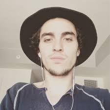 Diego, el talentoso y guapo hijo de Beto Cuevas que se abre camino en la  música