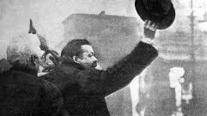 Die krisenjahre zwischen 1919 und 1923 bedrohten die junge weimarer republik in ihrer existenz. Historiker Zur Weimarer Republik Am Anfang War Gewalt Archiv