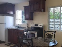 Affordable apartments and houses are available for rent in this community, although there are some more upscale rental options as well closer to the bay. 3 Bedroom House For Rent In St Catherine Kw Jamaica