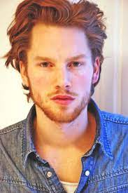 No Idea Who He Is But He Could Be Jamie Fraser Love Me A Red Head Ginger Men Redhead Men Mens Hairstyles
