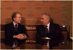 Były członek biura politycznego kc pzpr, sekretarz kc i premier, a także bliski współpracownik pierwszego sekretarza kc pzpr edwarda. Edward Gierek Wikipedia