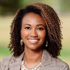 Lisa Modica's Instagram, Twitter & Facebook