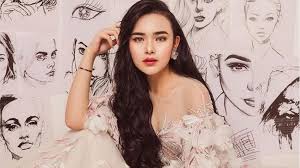 Amanda gabriella manopo lugue, yang lebih dikenal sebagai amanda manopo (lahir di jakarta, 6 desember 1999; Profil Amanda Manopo Terlengkap