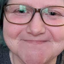 Amanda Gaither's Instagram, Twitter & Facebook