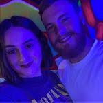 Cari Crossley's Instagram, Twitter & Facebook