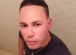 TENARES: Alleged robbers kill policeman and injure partner