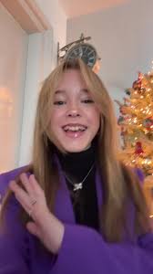 Barbara Pravi Reacts to Emma Kok