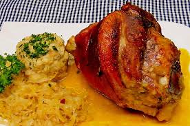 Eisbein Geschmort Von Susili101 Chefkoch Rezept Rezepte Schweinshaxe Rezept Eisbein Kochen
