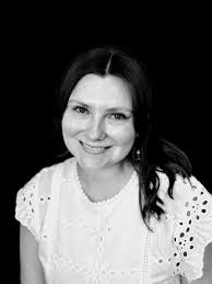 Hello and welcome to the group Ann Bullivant x