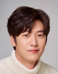 He first debuted in 2015 through mbc's drama curse of fate (shine or go crazy). Na In Woo ë‚˜ì¸ìš° Mydramalist