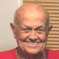 Lauren Kahl's Instagram, Twitter & Facebook