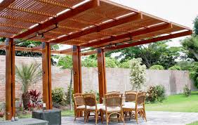 Nuestro producto emblemático, terrazas en madera pino oregon con cubierta de policarbonato. De 50 Ideas De Techos De Madera Para Terrazas