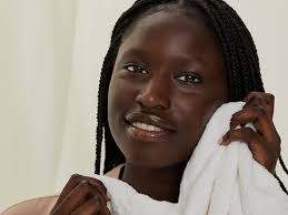 Why You Should Apply Skin-Care Products