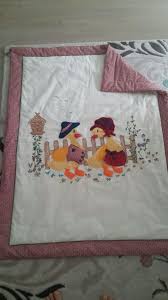 Punch Ve Aplike Calismasi Bebek Battaniyesi Bebekler Icin Orgu Orme Bebek Battaniyeleri Bebek Yorgan Desenleri