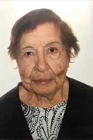 من آمن بي و إن مات فسيحيا انتقلت الى الامجاد السماوية في اسبانيا بلدة تراسا  وقد تم تشييع جثمانها الطاهر هناك المرحومة عزيزة حبيب شاهين خمشتا فعموم ال  خمشتا والمفدي وشاهين وأبناءها