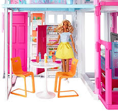 Una casa da sogno perfetta per le vacanze! Tutto Per Il Natale Barbie Dly32 La Casa Di Malibu Con Accessori E Colori Vivaci