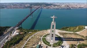 Lots of suburbano trains from cp lisboa and fertagus, including the series 2300, 2400 and 3500. Comboio Da Ponte 25 De Abril Esta Em Greve Esta Segunda Feira Mas Fertagus Garante Servicos Minimos