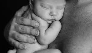 Massage bébé : comment et pourquoi s'y mettre ? Histoires de papas