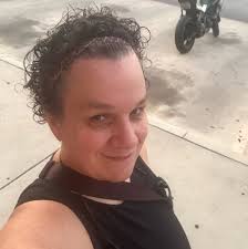 I began my bariatric surgery journey in February, after months of careful  consideration. I chose Dr. Nowzaradan because of his reputation and  experience. While I didn't expect any kind of special treatment