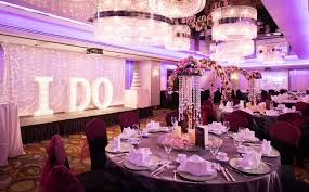 Whether it be easily transformable cafes and restaurants in the downtown core, bespoke wedding rooms in river valley, or beautiful beachside retreats on sentosa island, there's a wonderful variety of venues that are ideal. 1 500 And Under 15 Wedding Banquet Venues In Singapore Her World Singapore