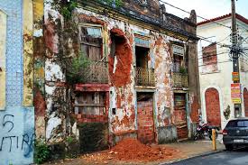 Resultado de imagem para casarao abandonado sao luis