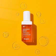 Dr Jart V7 Antioxidant Serum Delivers A Potent Dual Phased Dose Of Dr Jart S V7 Multi Vitamin Complex Vitamin E Infused Bubbles For Dat Glow And Tomato Beauty Products You Need Antioxidant Serum
